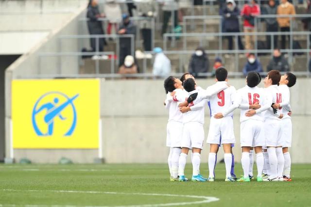 弗拉泰西：小时候踢前锋被迫改打中场